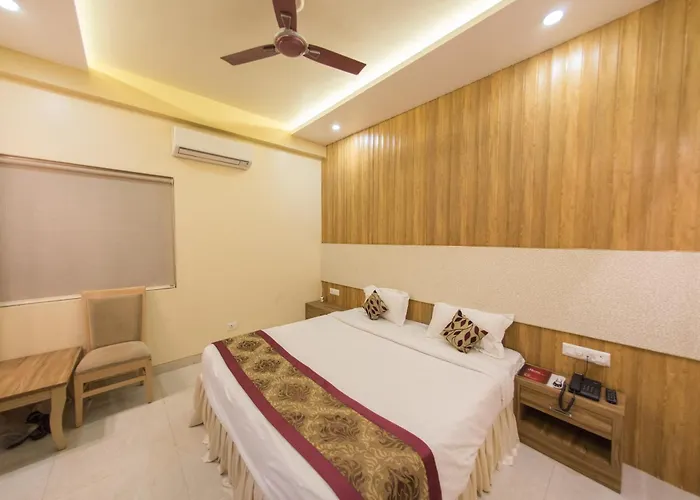 Hotel Ratana International